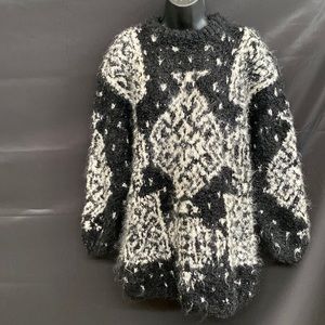 Classiques- Black and white heavy winter sweater